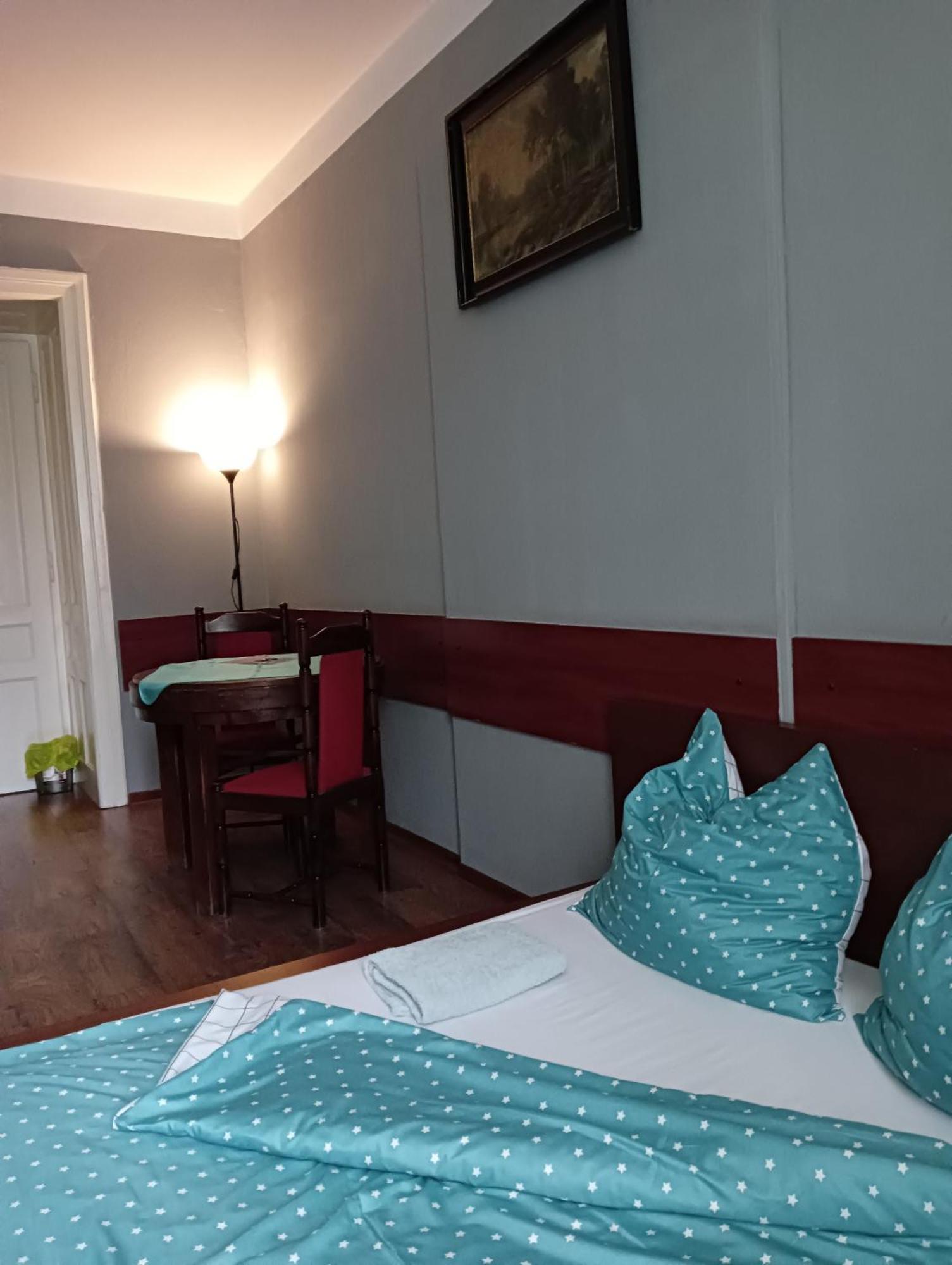 Words & Swords Apartment Krakow Room photo